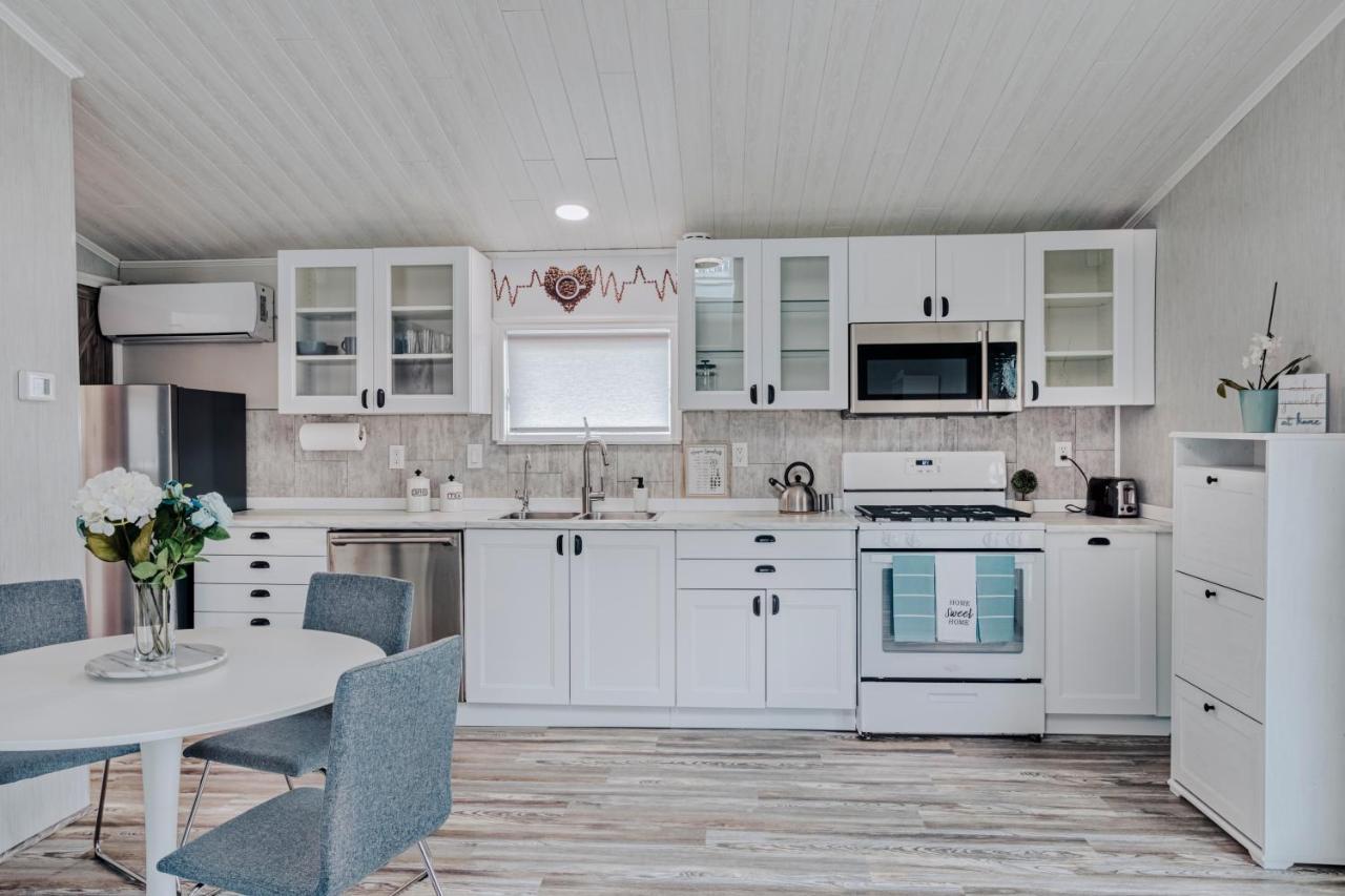 Modern & Cozy Stand-Alone Apartment - Perfect Stay 페인티드포스트 외부 사진