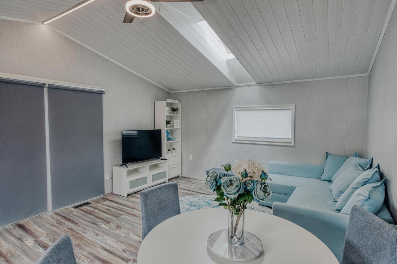Modern & Cozy Stand-Alone Apartment - Perfect Stay 페인티드포스트 외부 사진
