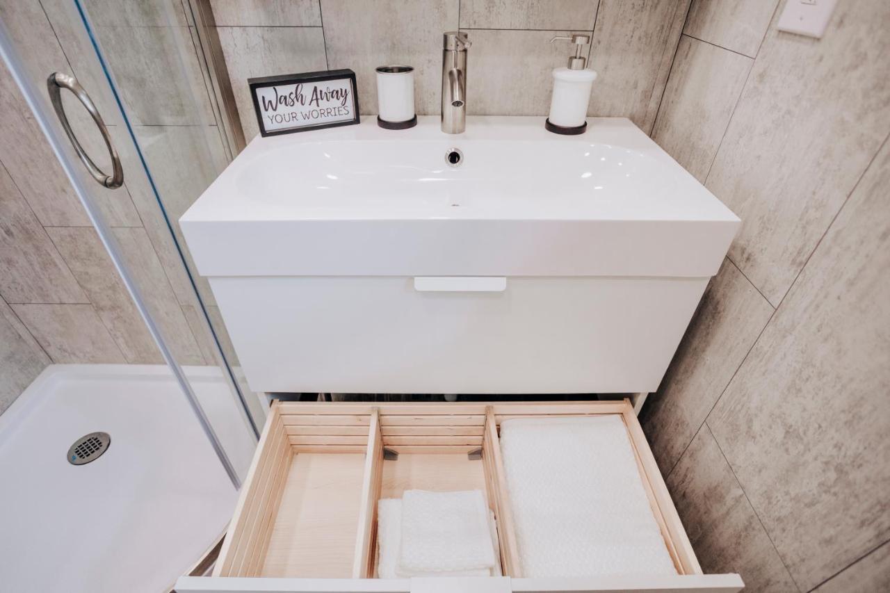 Modern & Cozy Stand-Alone Apartment - Perfect Stay 페인티드포스트 외부 사진